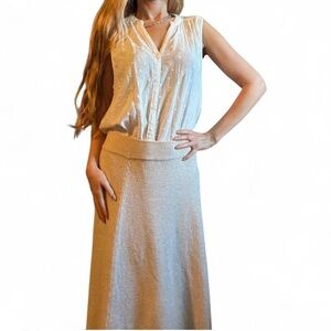 White Abercrombie and Fitch vintage 2000s soft girl aesthetics    Button up cami